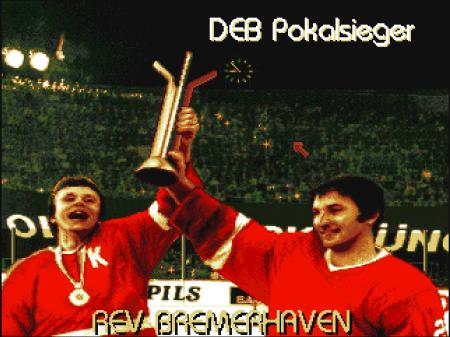 Das Bild dass der REV Bremerhaven den DEB Pokal gewonnen hat. Das gelang auch bereits in der zweiten Liga.